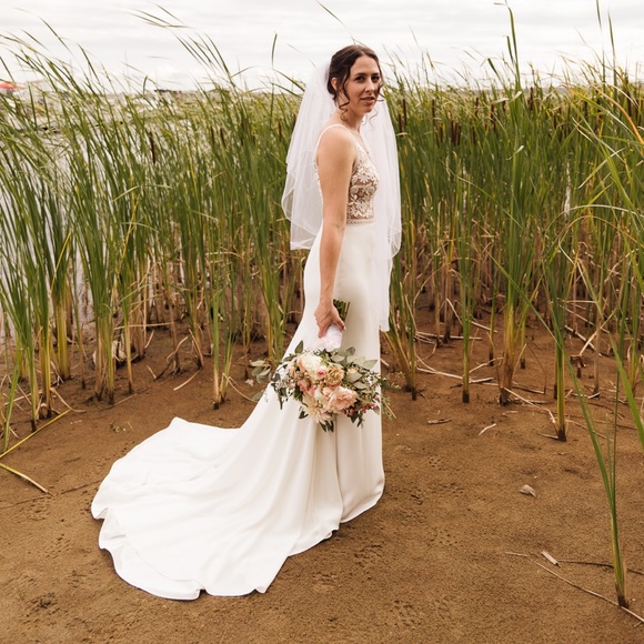 MIKAELLA Wedding Dress - Picture 2 of 9